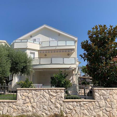Apartments Dumancic Biograd Na Moru Bagian luar foto