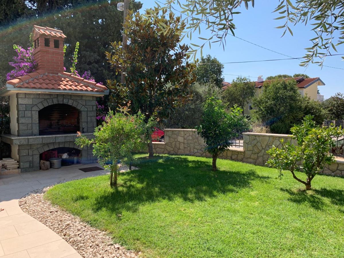 Apartments Dumancic Biograd Na Moru Bagian luar foto