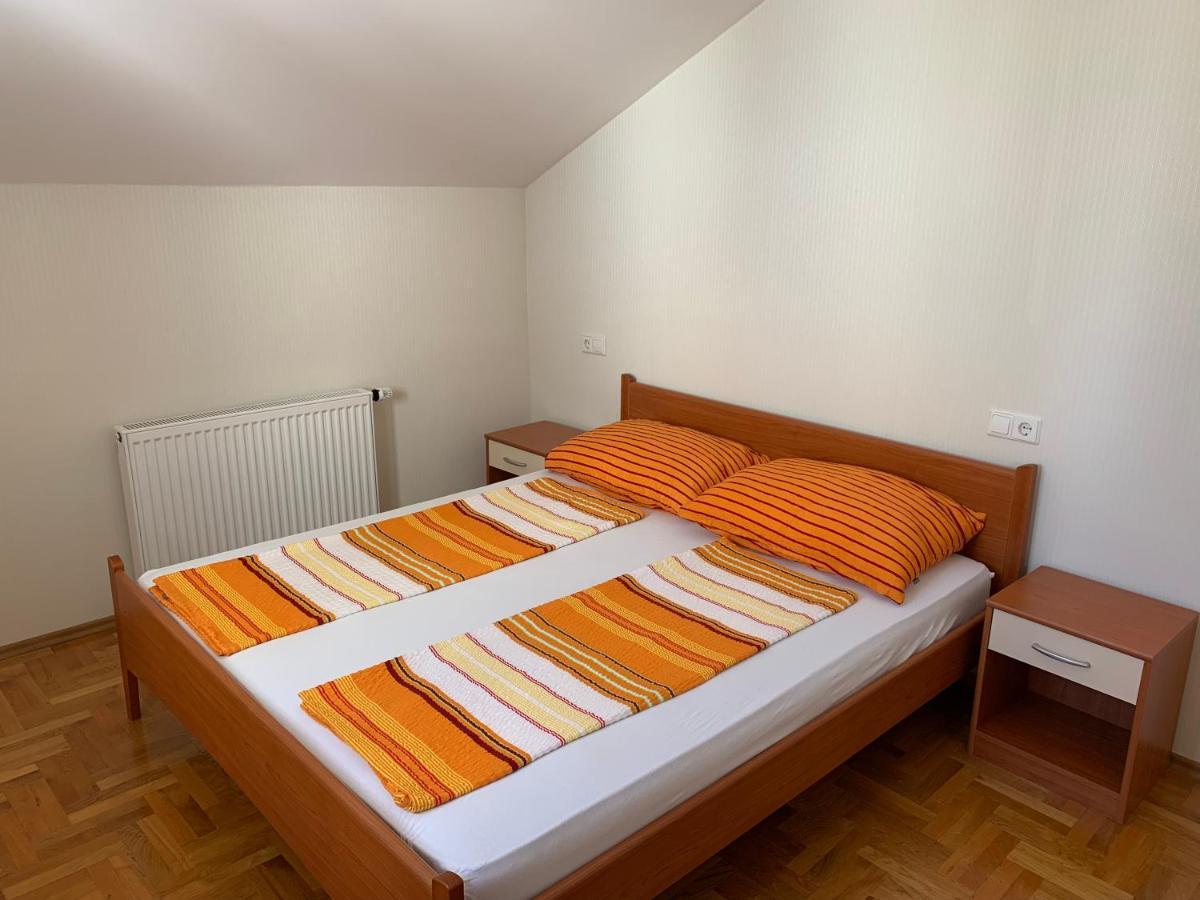 Apartments Dumancic Biograd Na Moru Bagian luar foto