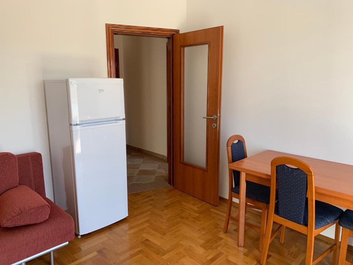 Apartments Dumancic Biograd Na Moru Bagian luar foto