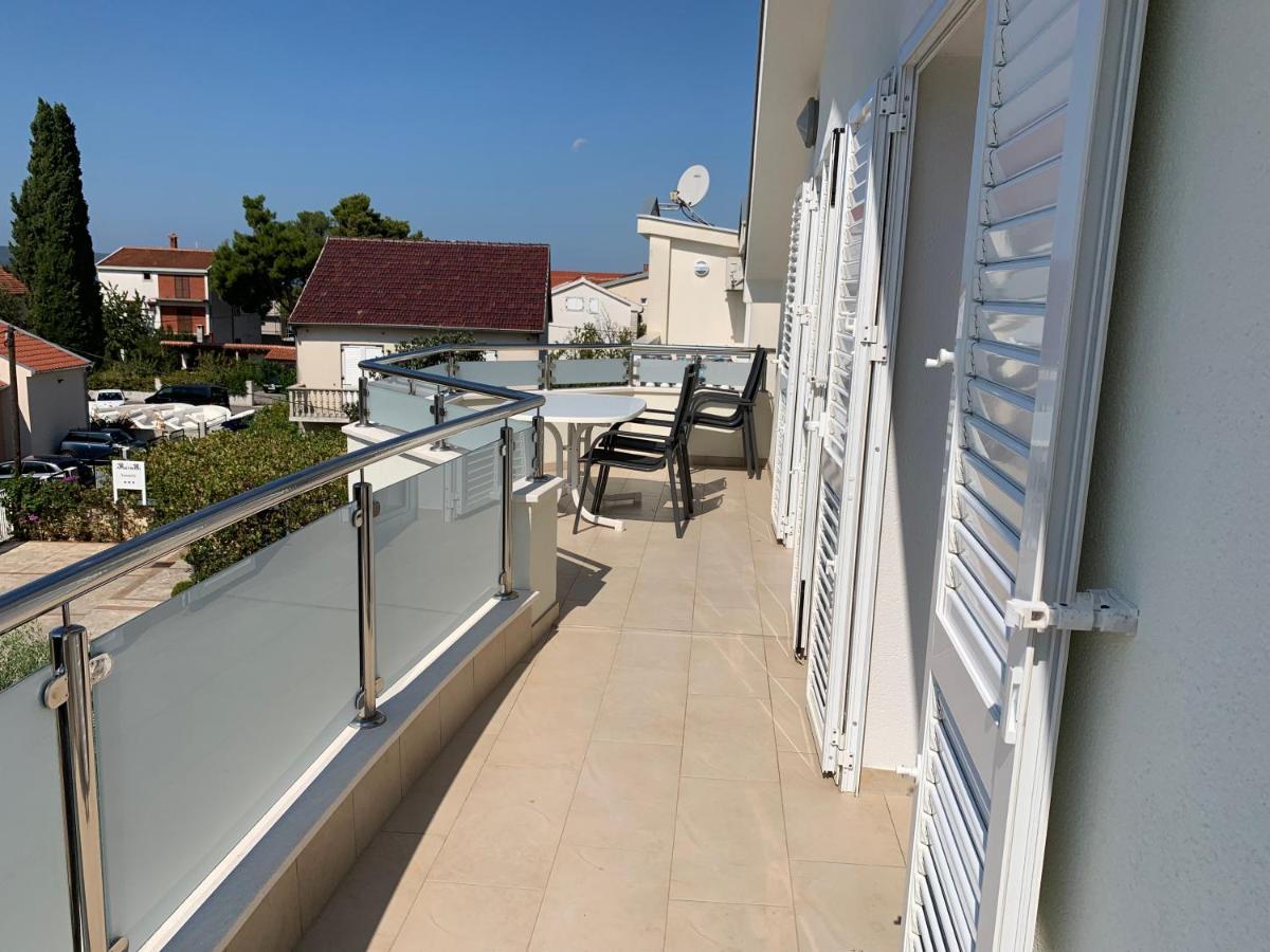 Apartments Dumancic Biograd Na Moru Bagian luar foto