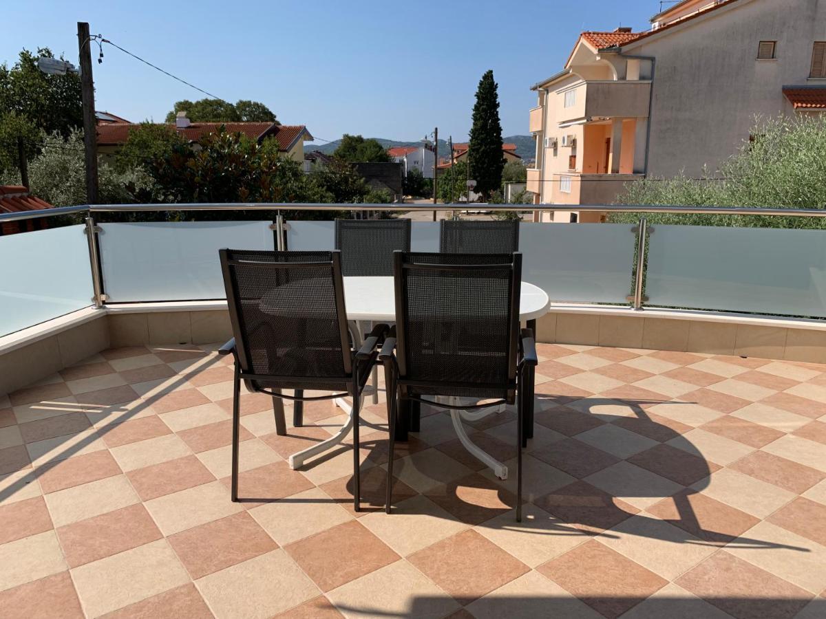 Apartments Dumancic Biograd Na Moru Bagian luar foto