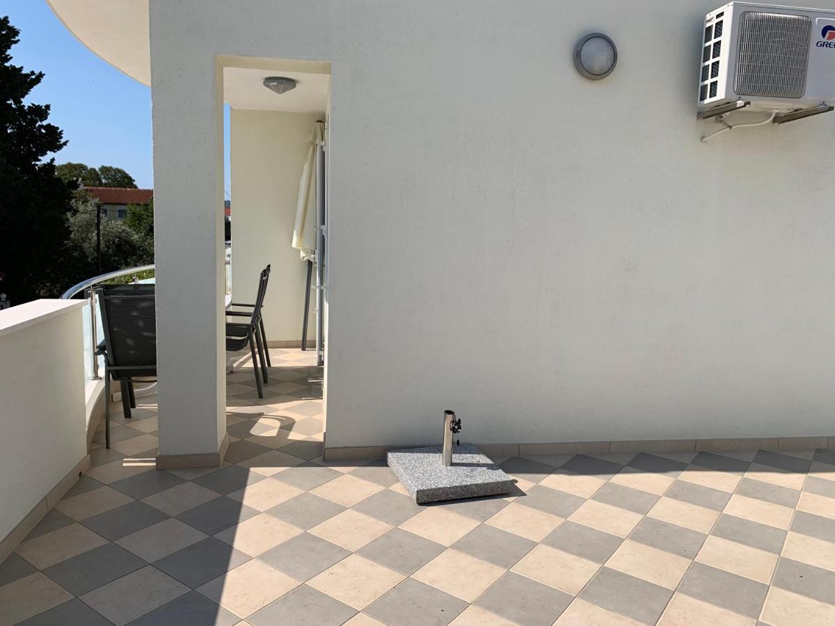 Apartments Dumancic Biograd Na Moru Bagian luar foto