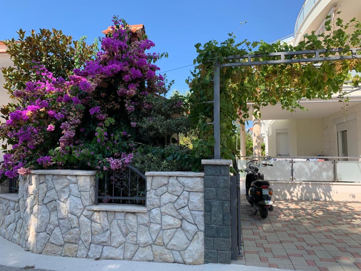 Apartments Dumancic Biograd Na Moru Bagian luar foto