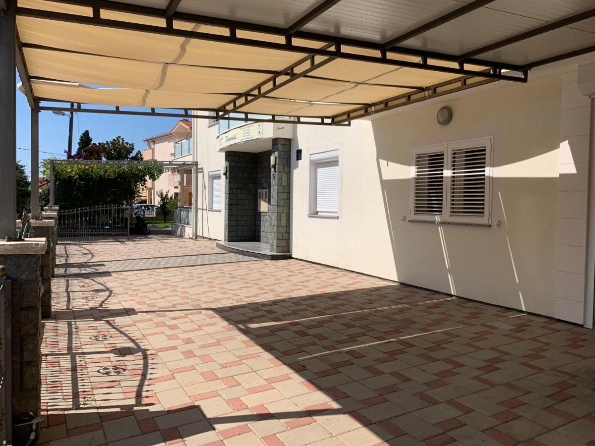 Apartments Dumancic Biograd Na Moru Bagian luar foto